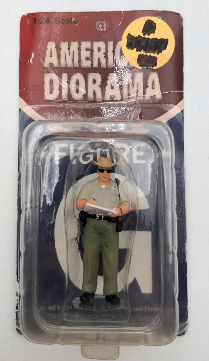 American Diorama AD-51598 G Scale Police Officer Dave