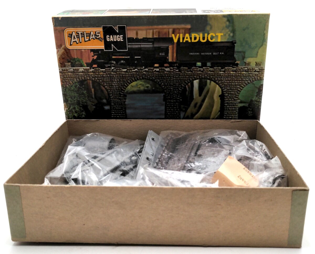 Atlas 2826-150 N Scale Viaduct Building Kit