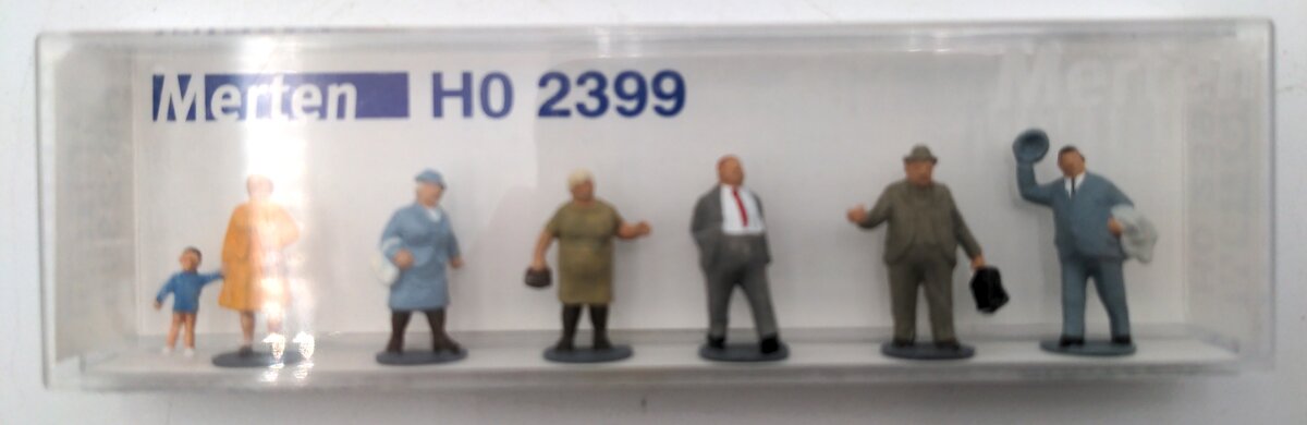 Merten 2399 HO Scale Chubby Standing Passenger Figures (Set of 6)