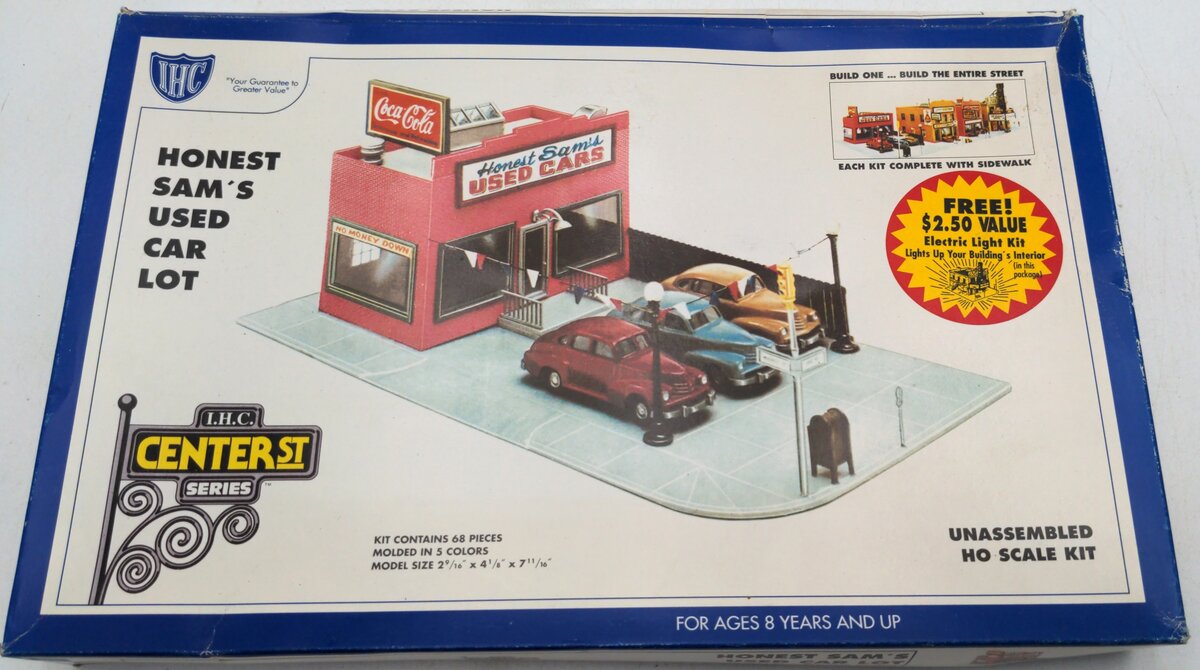 IHC 7796 HO Scale Honest Sam's Used Car Lot Building Kit