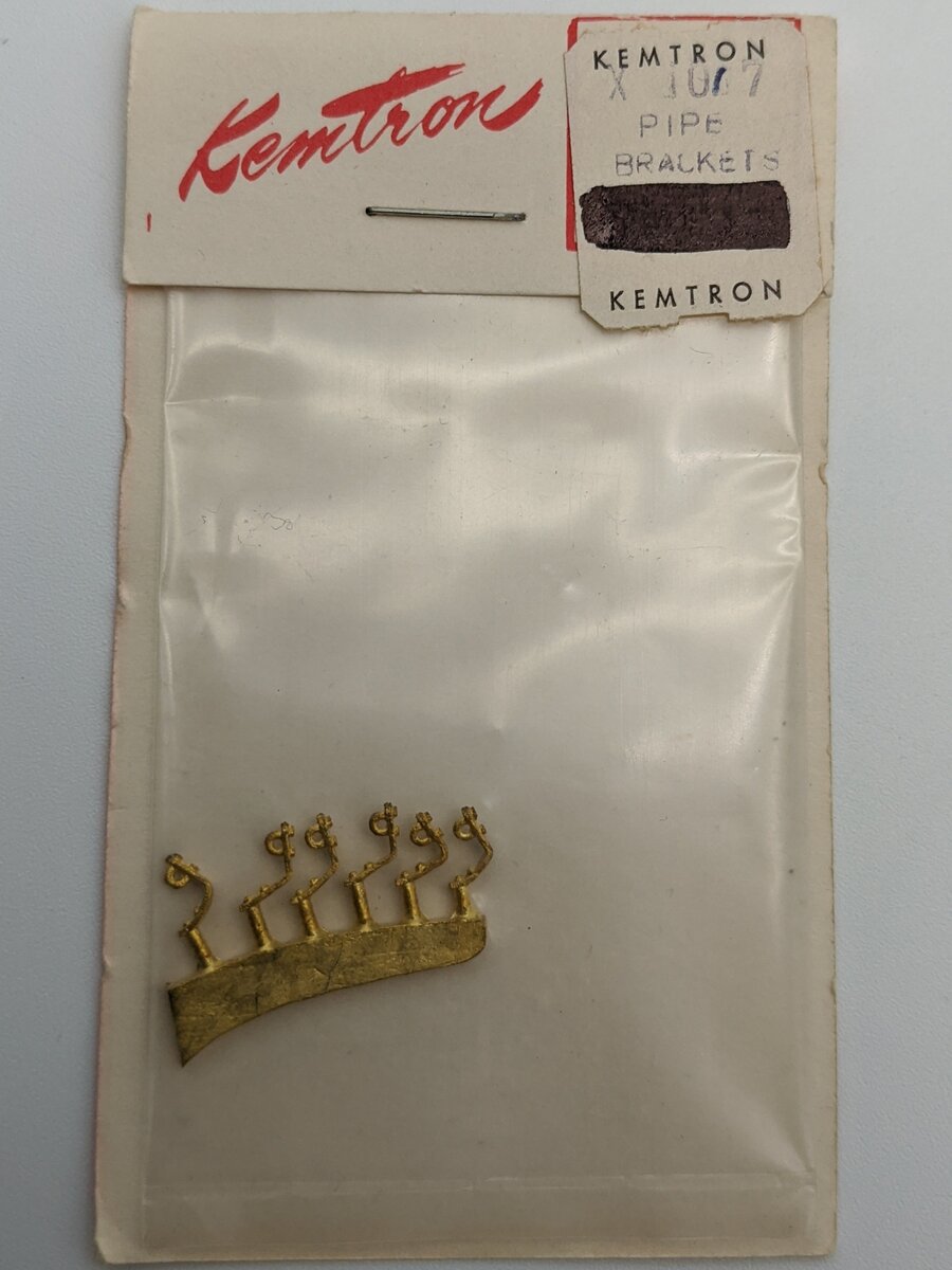 Kemtron X-1017 Pipe Brackets (6-Pack)