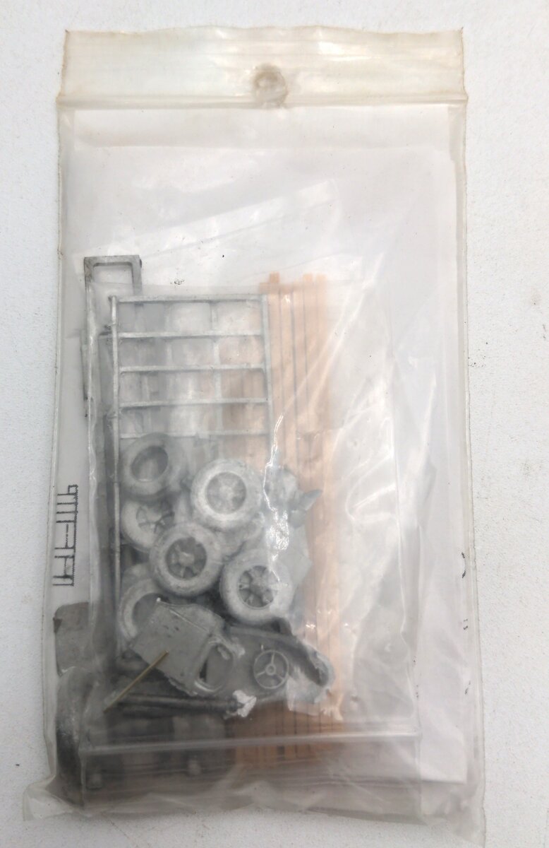 Wiseman Model Services OT-5045 HO Scale International KB-11 Stake Truck Kit