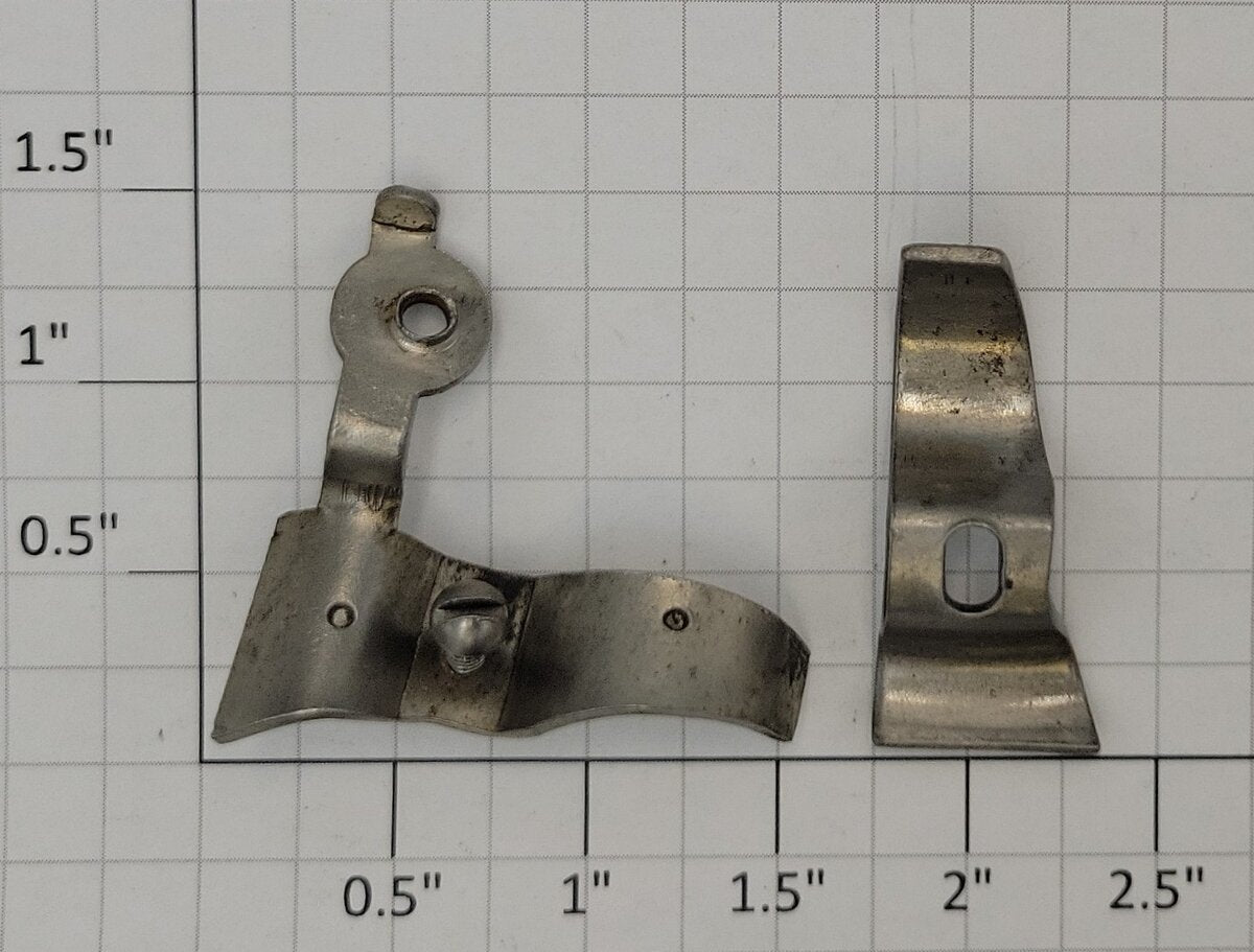 Lionel 80-81 Standard Gauge Semaphore 2 Piece Bulb Socket Clamp Bracket