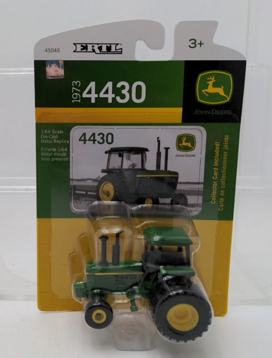 Ertl 45045 1:64 Scale John Deere Green 1973 Die Cast Model W/Collector Card