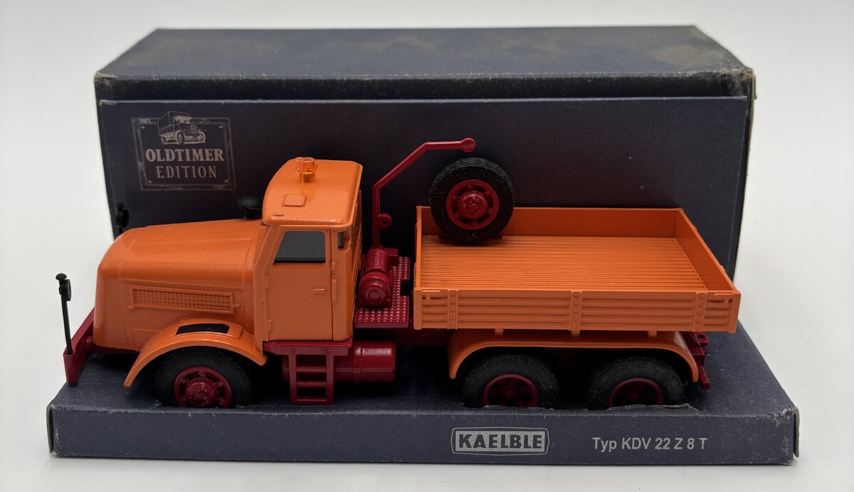 NZG 452 1:50 Kaelble Typ KDV 22 Z8T Old Timer Edition
