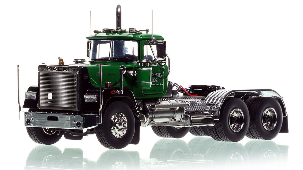 HHR HHR138B-1 1:50 Manchester Bros 1988 Mack Superliner Tandem Axle Tractor