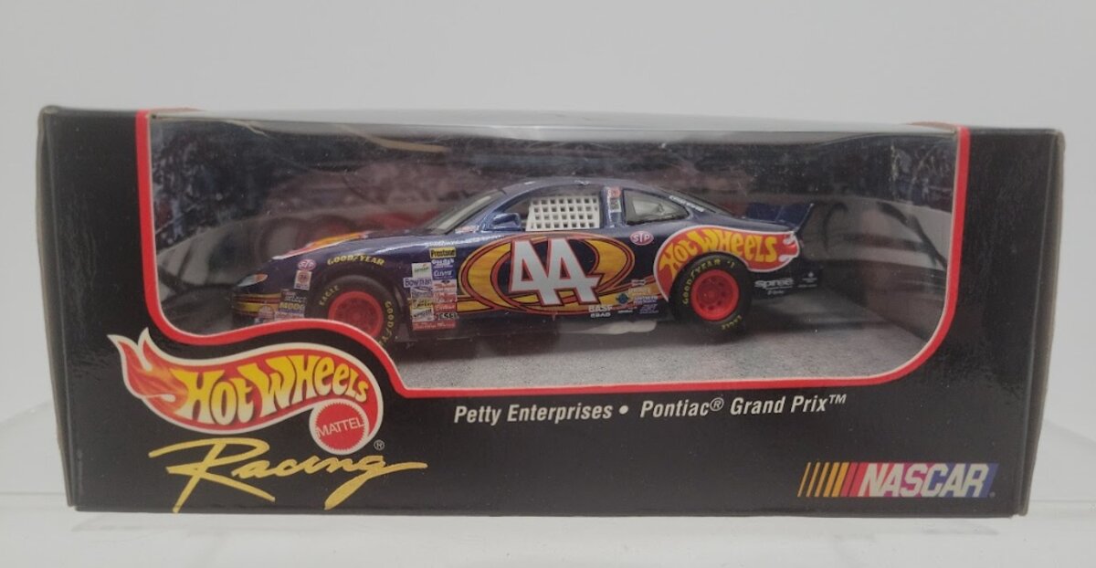 Mattel 25170 1:43 Scale Hot Wheels Kyle Petty #44 Pro Racing Nascar Pontiac Car