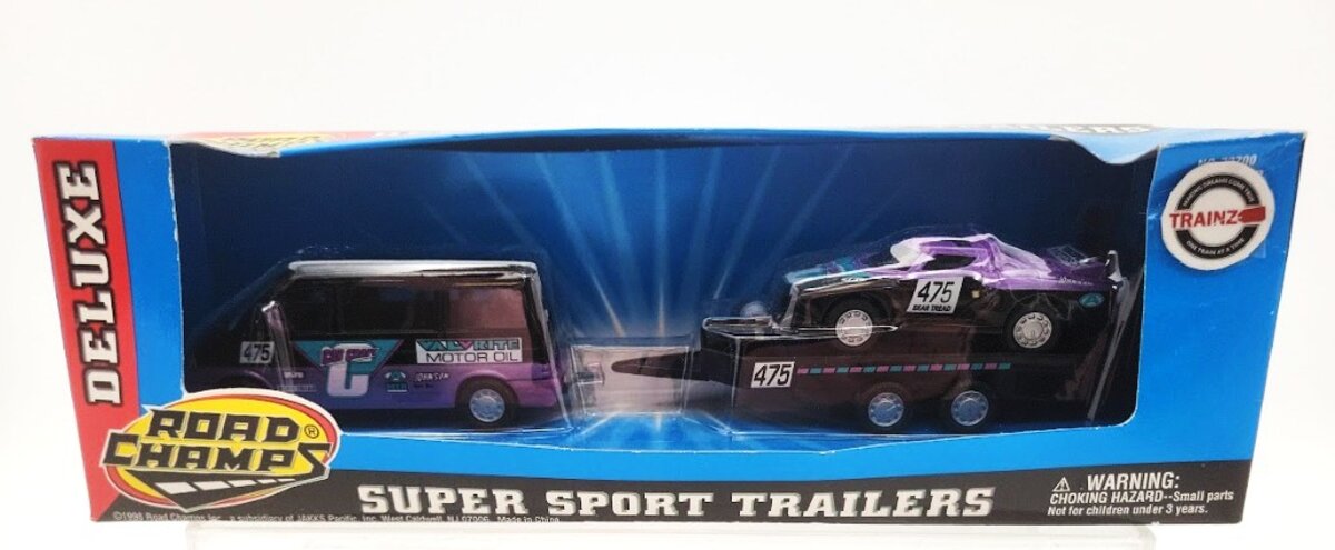 Road Champs 73700 1:43 Scale De Luxe Super Sport Trailers Van & Trailer # 475