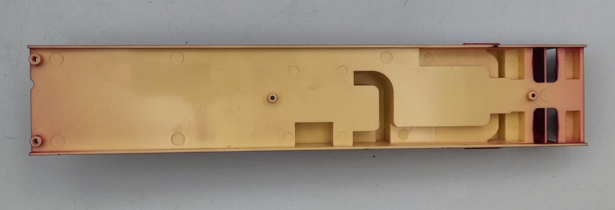 Lionel 82580-5 Red Texas Streamlined Passenger Car Baggage Interior