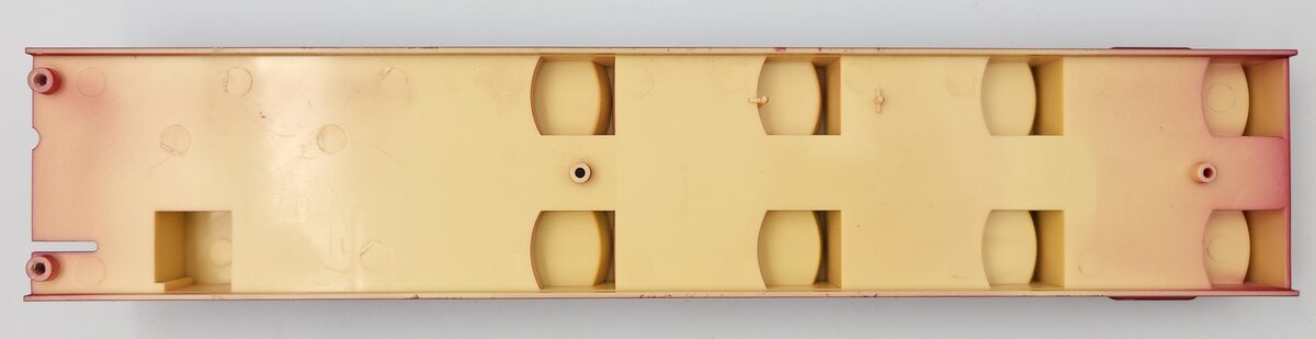 Lionel 82581-4 Red Texas Special Streamlined Passenger Car Interior