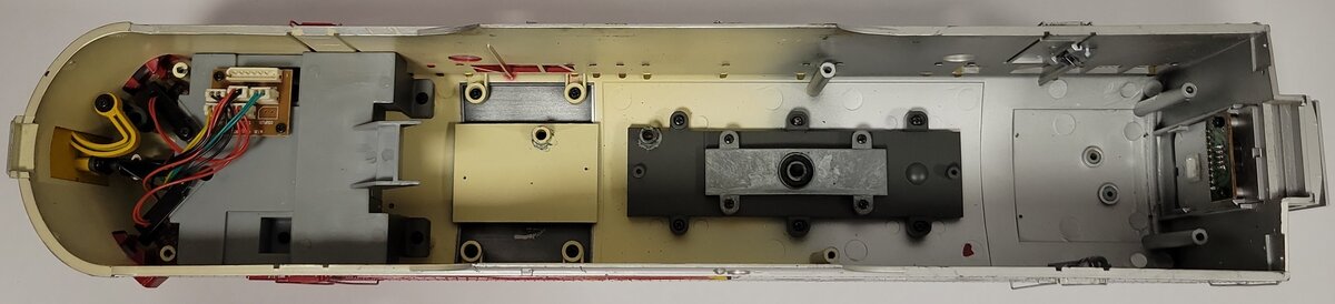 MTH 70-2013-15 G Scale Santa Fe Diesel Locomotive Body Shell with Trim #16C