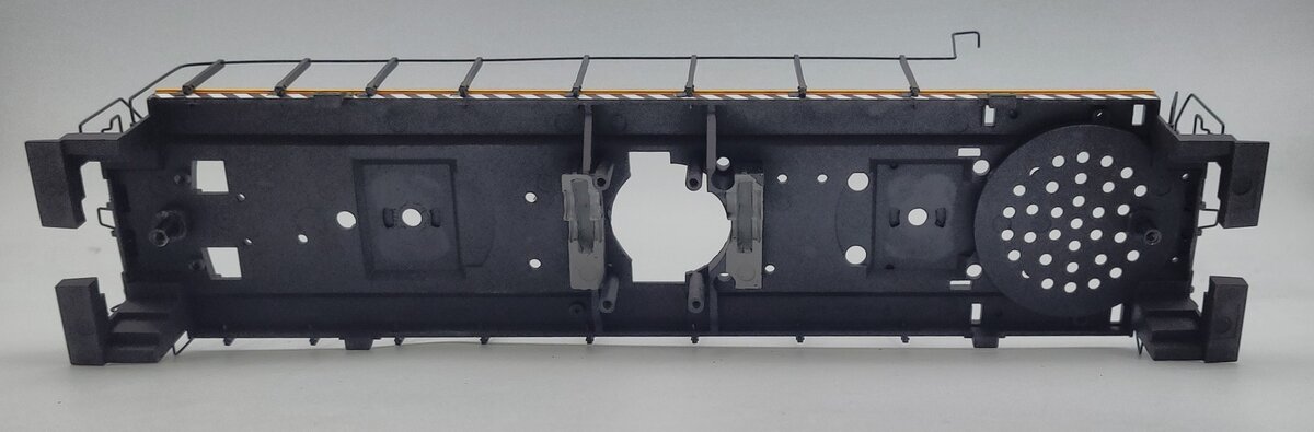 Lionel 82114-34 Black Diecast Burlington S2 Diesel Switcher Handrail Frame