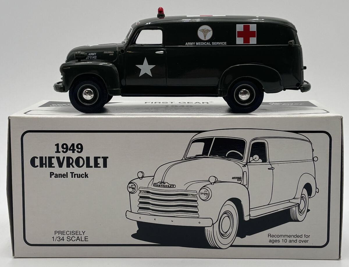 First Gear 19-1388 1:34 1949 US Army Medical Service Chevrolet Panel Truck