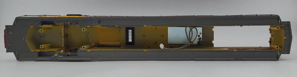 Lionel 38936-2 Union Pacific SD40T-2 Diesel Locomotive Body Shell #2929