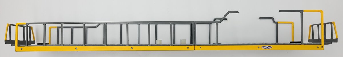 Lionel 82826-58 Gray / Yellow CSX GP-38 Diesel Locomotive Frame