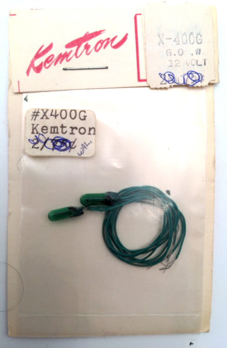 Kemtron X400G HO Bulbs 12v Green 2 pack GOW