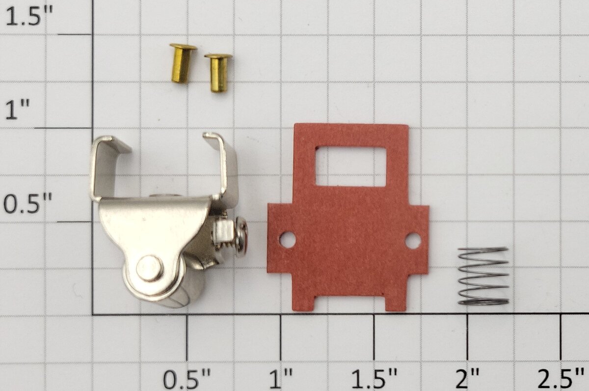 Lionel 418T-33 Standard Gauge Collector Pickup Roller and Bracket Kit