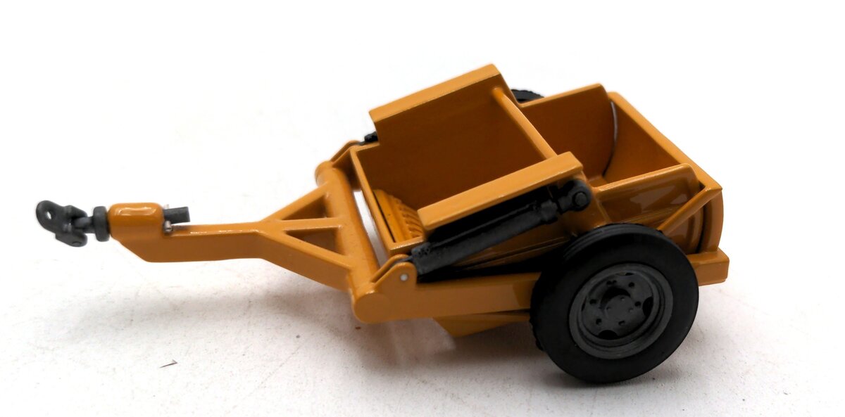 MB Models MBM-054 1:50 Towed Mini Scraper