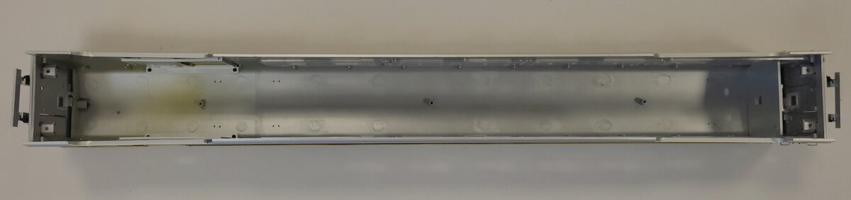 Lionel 82588-2 Chesapeake & Ohio 21" Streamlined Passenger Car Body Shell #1400