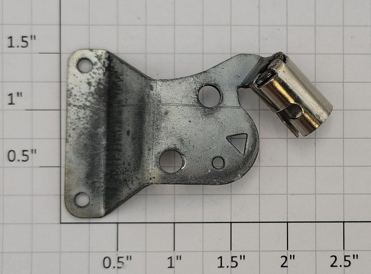 Lionel 2046-17 O Gauge Smoke Unit Bracket with Lamp Socket