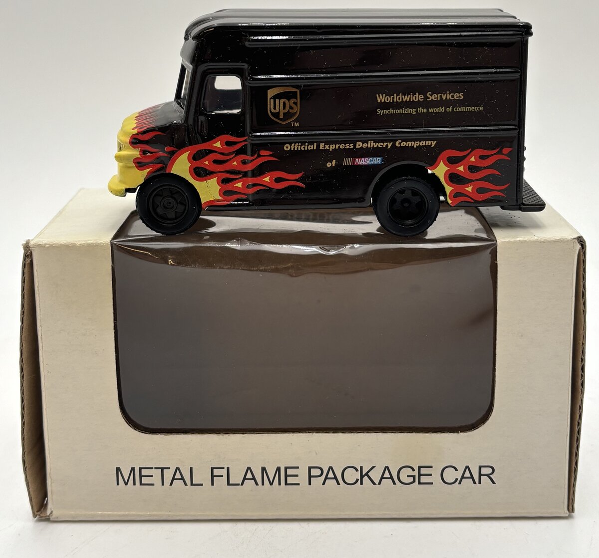 Corporate Express 1:32 UPS Metal Flame Package Car