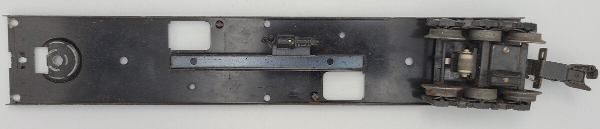 Lionel 2623-2 O Gauge Manhattan Passenger Car Frame w/ Operating Coupler Truck