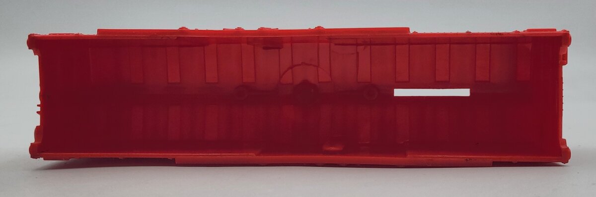 Lionel 6050-2 Red Swift's Premium Reefer Boxcar Body Shell #6050
