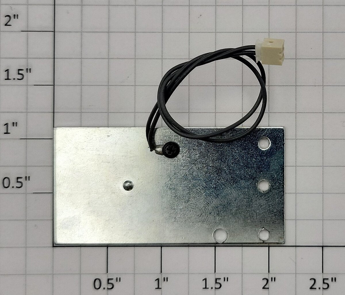Lionel 82128-189 Antenna Plate with 2-Pin Connector 1-3/32 " x 2-5/32"