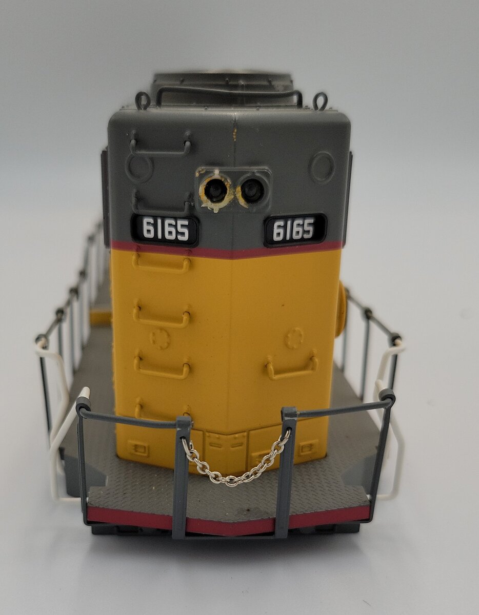 Lionel 84411-2 O Gauge Union Pacific Diesel Locomotive Body Shell #6165