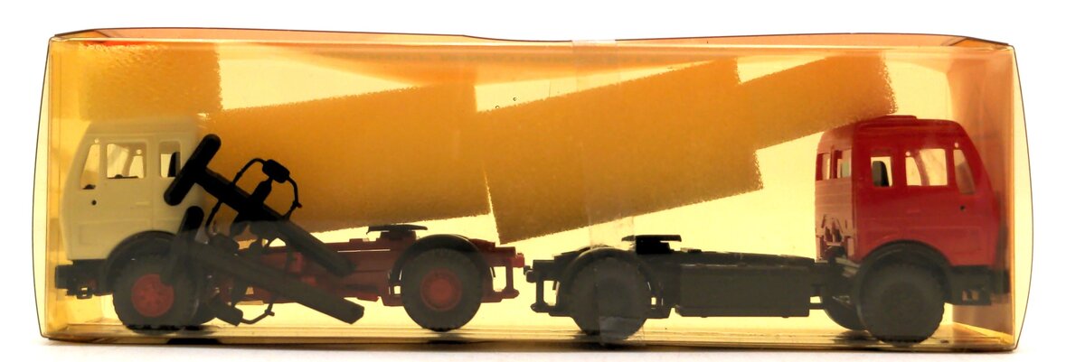 RMM 438 1:87 Scale 2 Mercedes-Benz 1217 LS/36 Semi Trucks