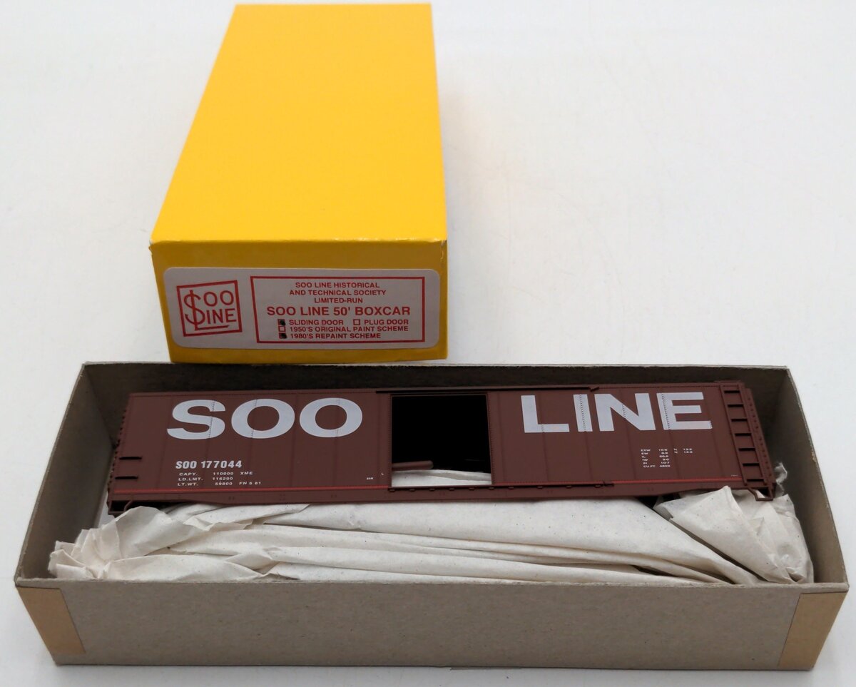 Accurail 177044 HO SOO Line 50' Boxcar Sliding Door 1980 Repaint Scheme Kit