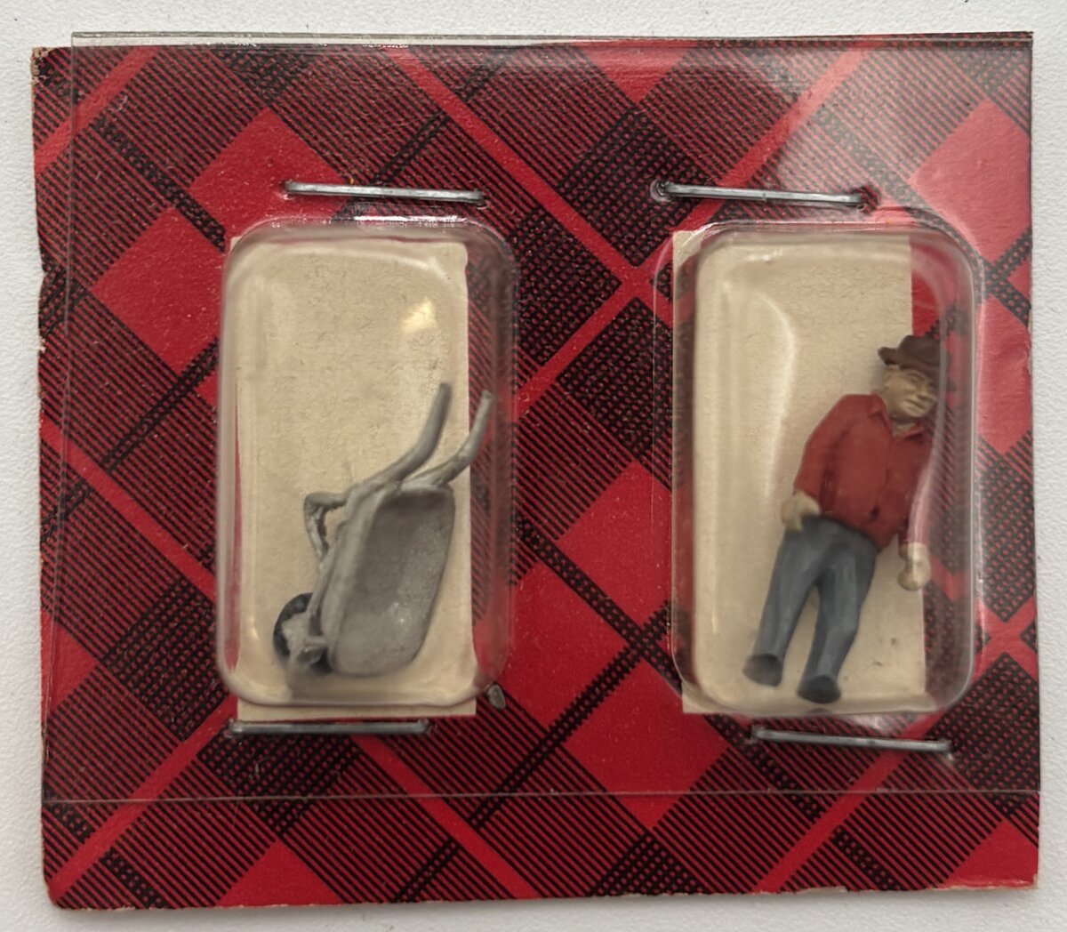 Campbell Scale Models 1226 HO Section Hand With Wheelbarrow Figure