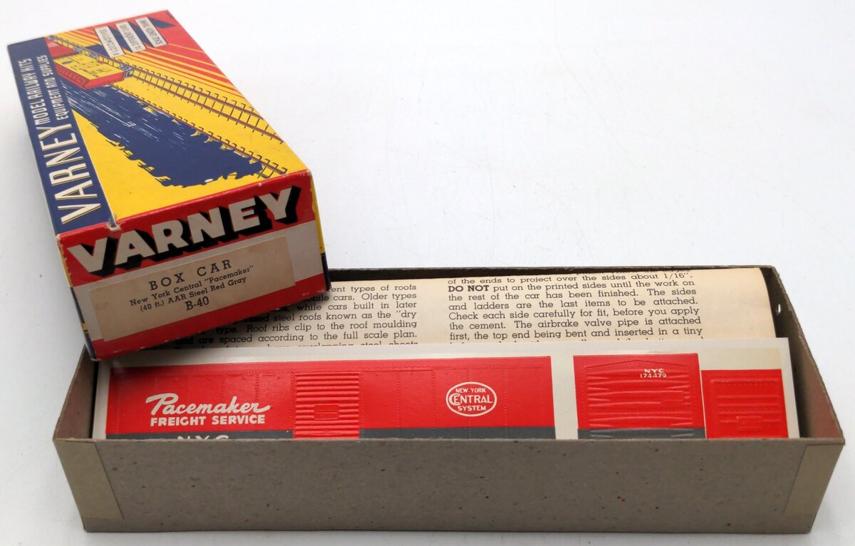 Varney B-40 HO Scale New York Central "Pacemaker" 40' Boxcar AAR Steel Red &Gray