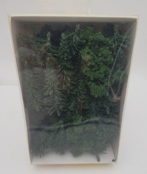 Heki 0303 Pines & Deciduous Forest 2-1/2" - 4-1/2" (Box of 30)