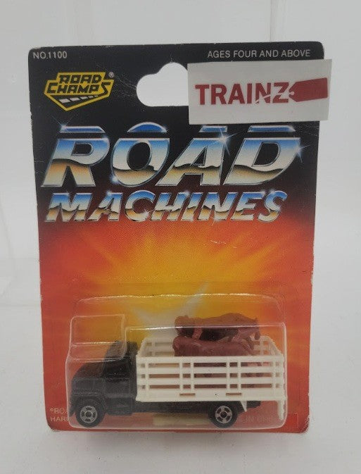 Road Champs 1100 Road Machines Cattle Truck With 2 Plastic Cows