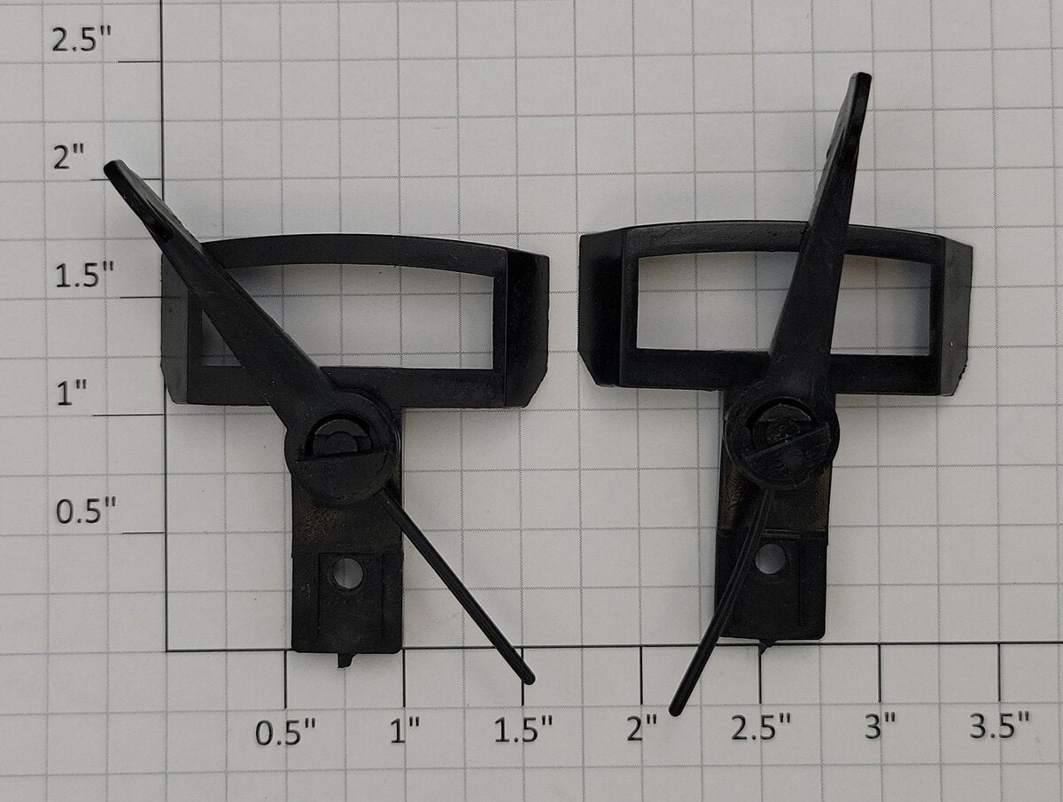 Acme 0915-1 G Gauge Plastic Articulated Hook and Loop Coupler (Bag of 2)