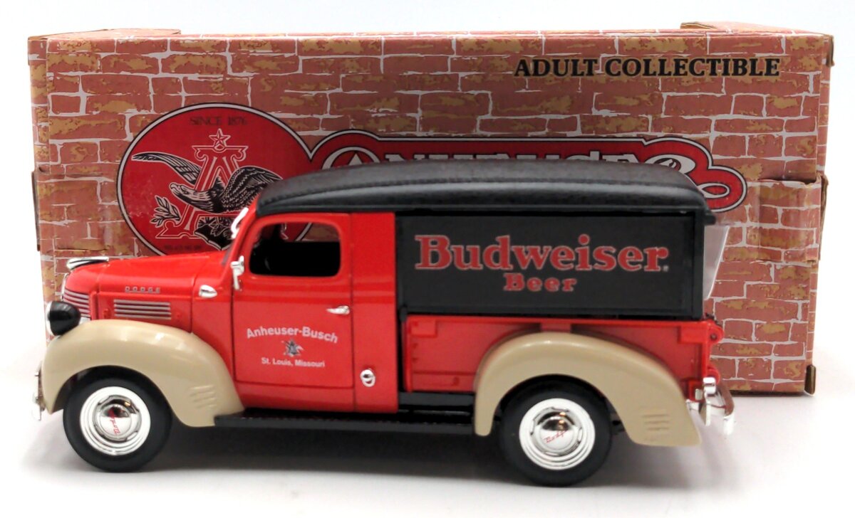 ERTL 27362 1:24 Scale 1947 Dodge Delivery Van Budweiser Beer Diecast Coin Bank