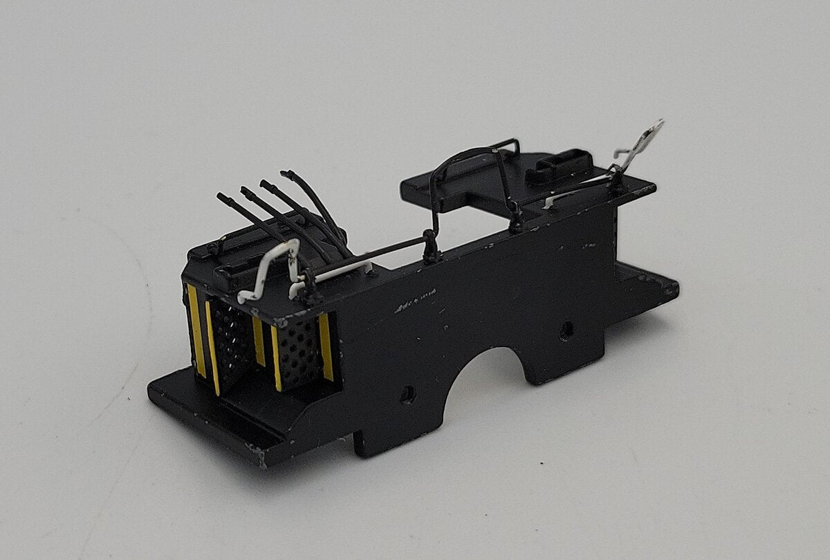 Lionel 84100-652 O Gauge Diecast SD70ACe Black-White w/Yellow Rear Pilot