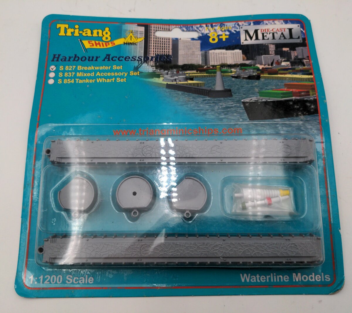 Tri-Ang S827 1:1200 Scale Breakwater Set Harbour Accessories