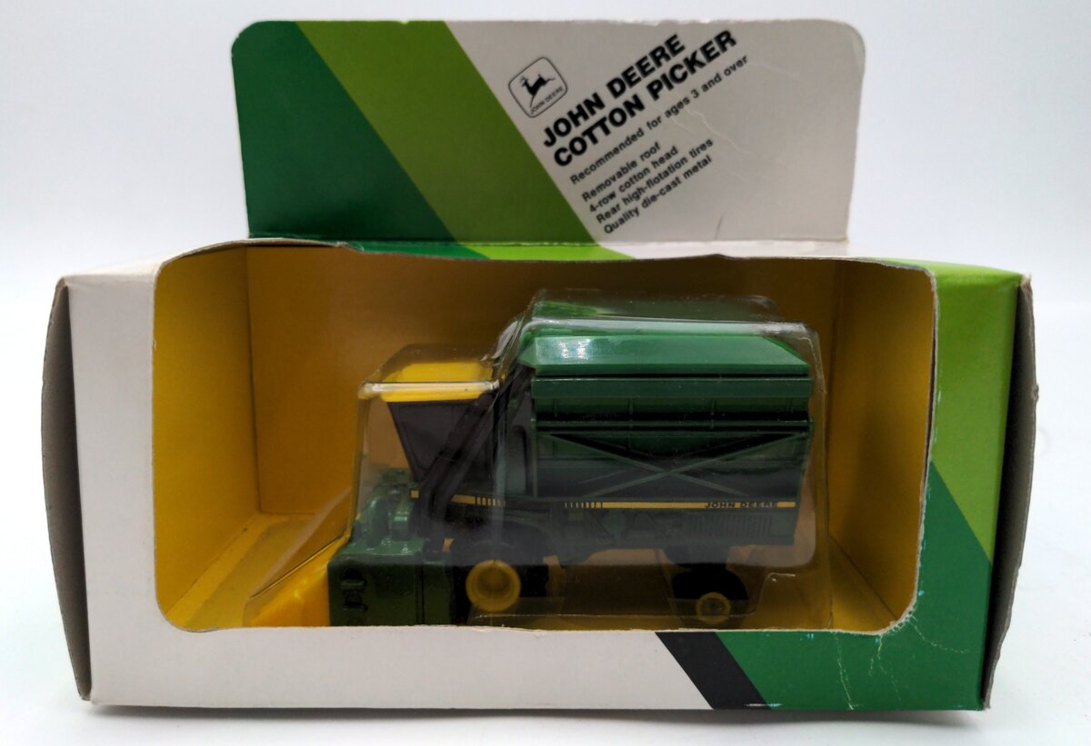 Ertl 1000EO 1:80 Scale John Deere Cotton Picker