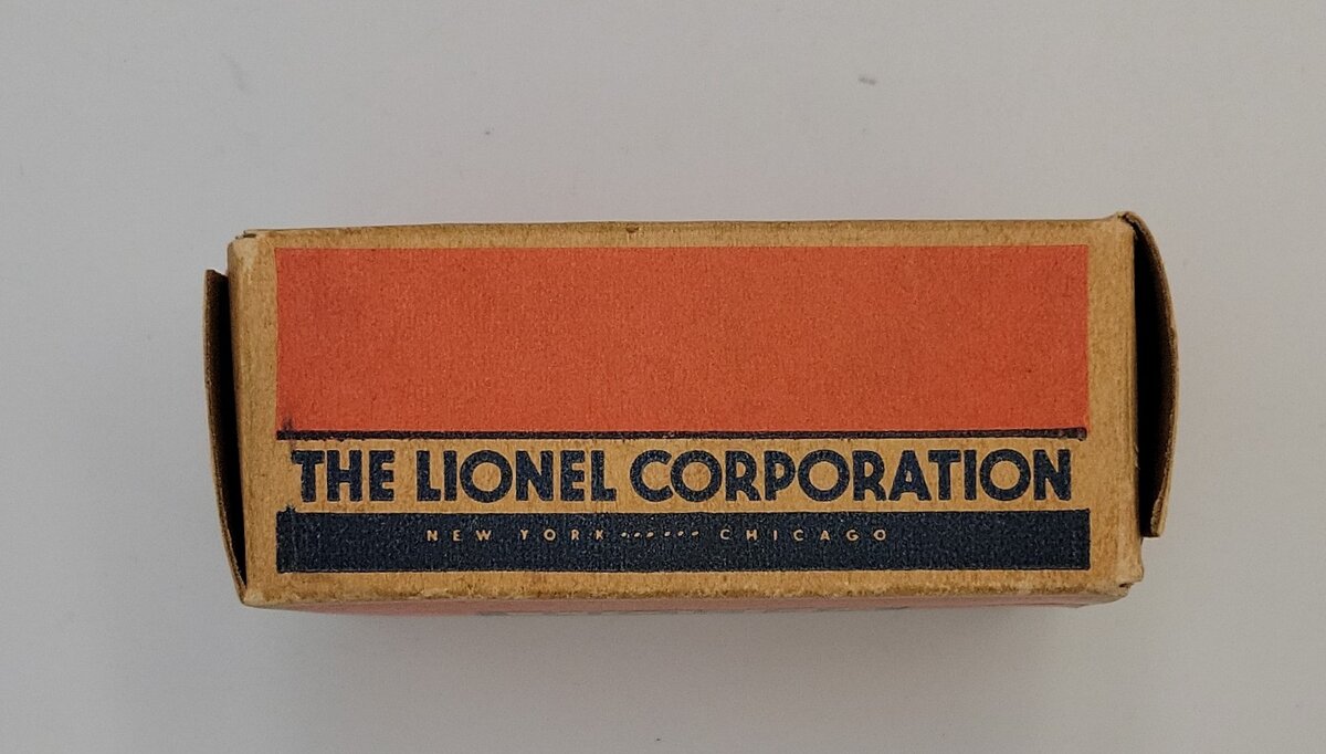 Lionel No. 37 Super O Early Version Uncoupler Track Set in Separate Sale Box