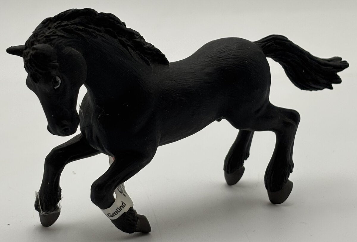 Schleich 73508 Heavy Duty Plastic Black Horse Figure (Single Item)