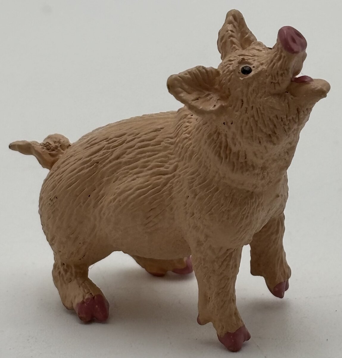Safari LTD 1520-05 Heavy Duty Plastic Yorkshire Piglet Figure (Single Item)