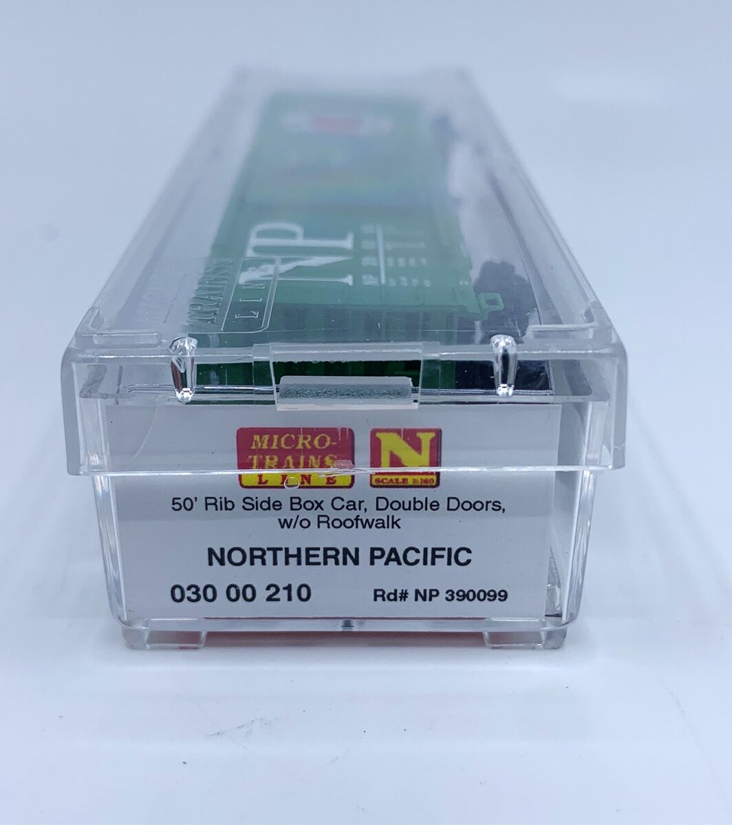 Micro-Trains 03000210 N Northern Pacific 50' Double Door Rib Side Boxcar #390099 NIB
