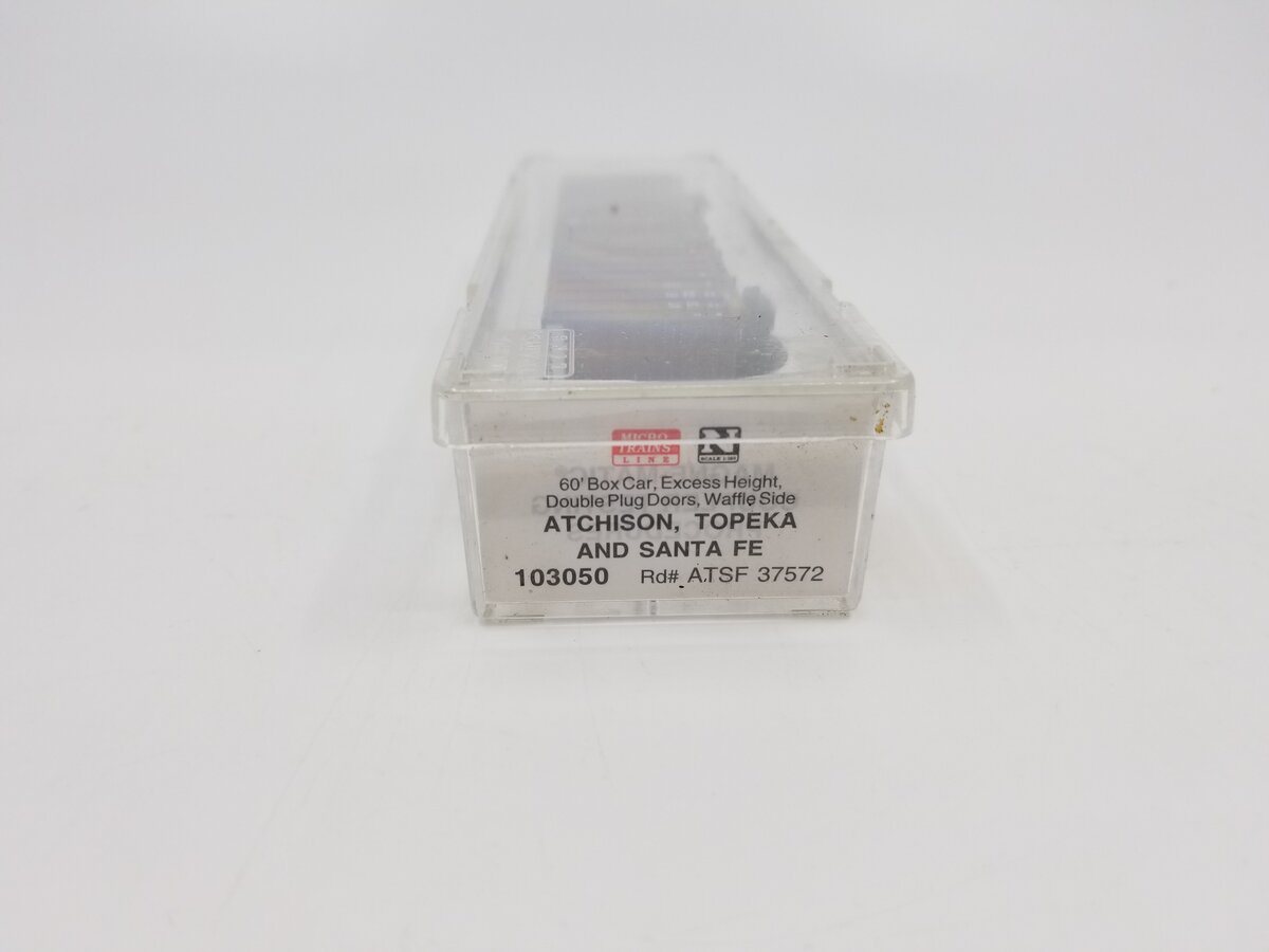 Micro-Trains 10300050 N ATSF 60' Waffle Side Double Plug Door Boxcar #37572 LN/Box
