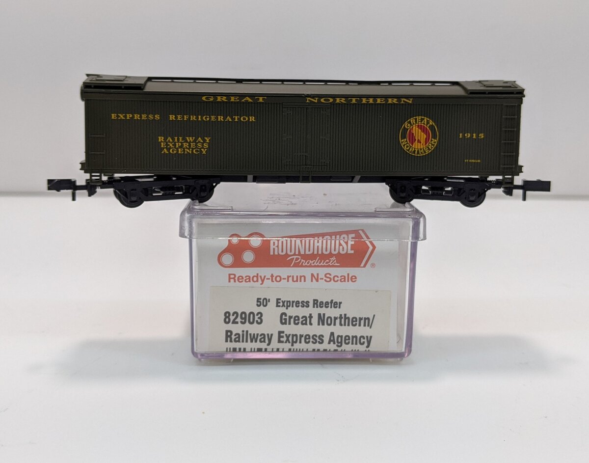 Roundhouse 82903 N Great Northern/REA 50' Express Reefer #1915 LN/Box