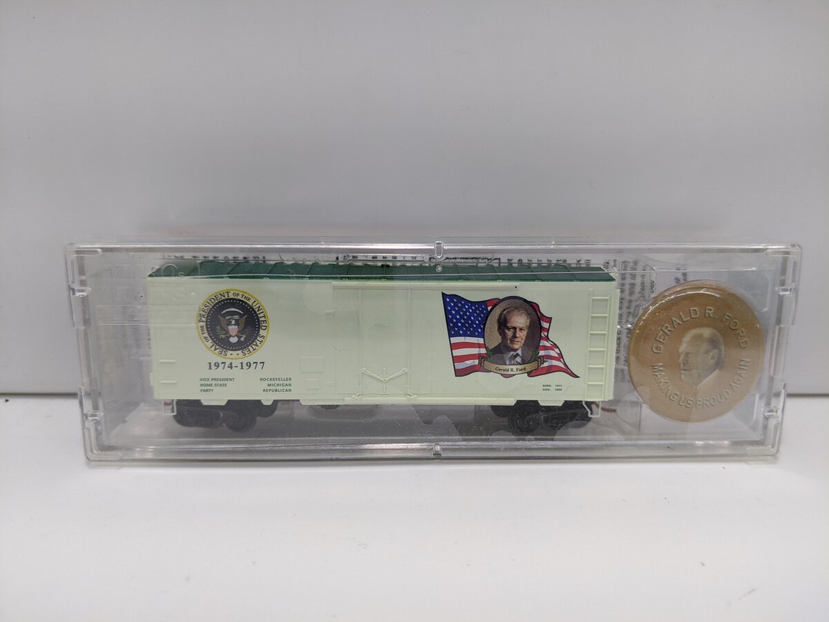 Micro-Trains 07400142 N Scale Gerald R. Ford 40' Plug Door Boxcar #1974-1977 LN/Box