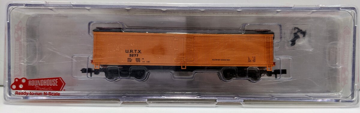 Roundhouse 82701 HO U.R.T.C. 50' Express Refrigerator Car #3277 LN/Box