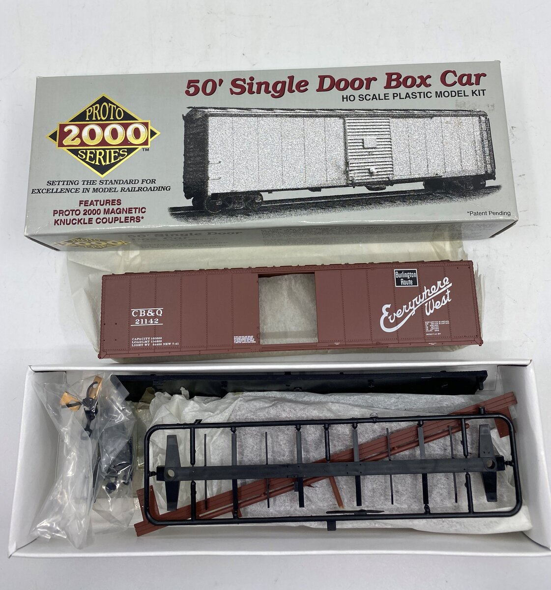 Proto 2000 21142 50' Single Door Box Car CB&Q #21142