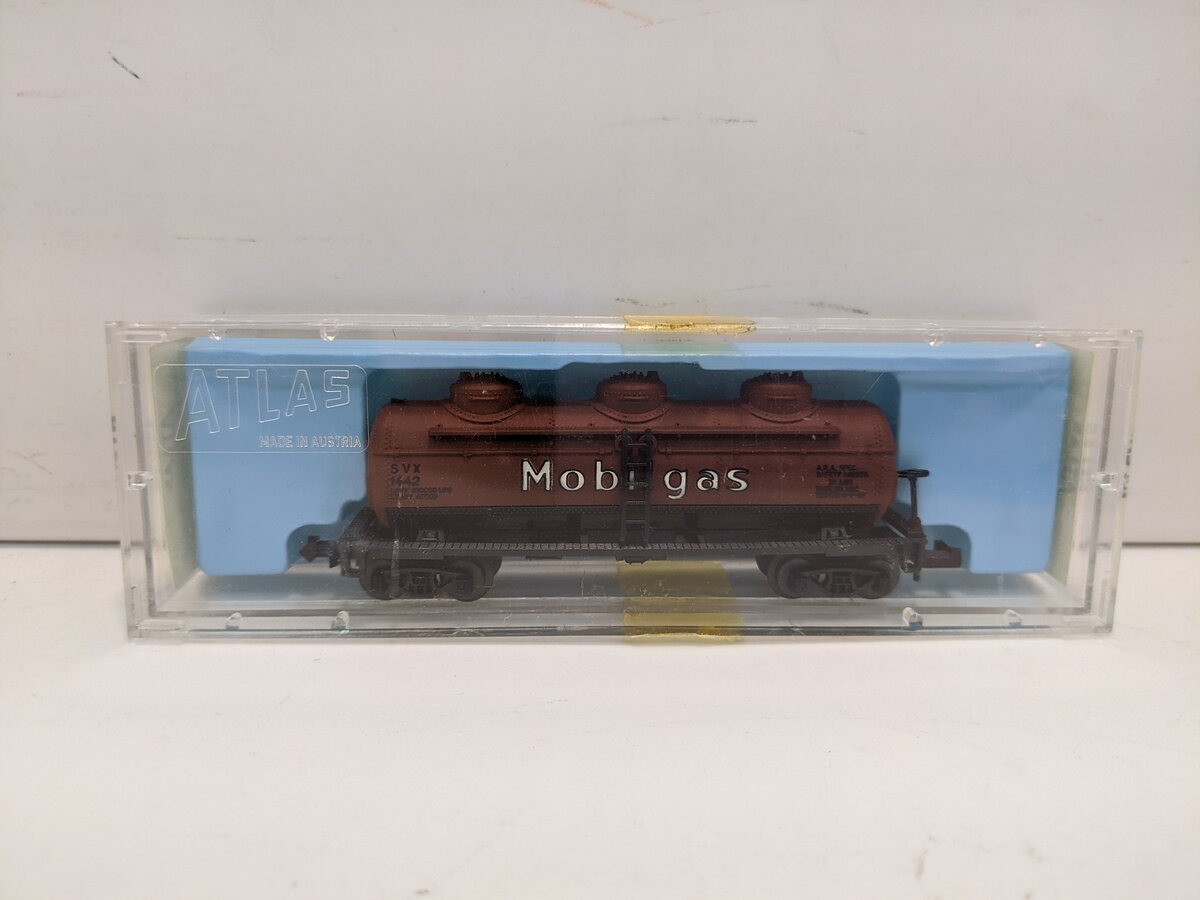 Atlas 2293 N Scale Mobil Gas Dome Tank Car #1442 LN/Box